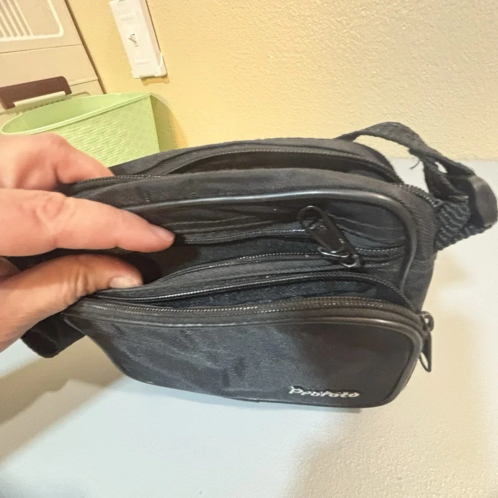 Profoto Black Camera Travel Bag Crossbody Adjustable 3 Sections‎ Zip Waterproof